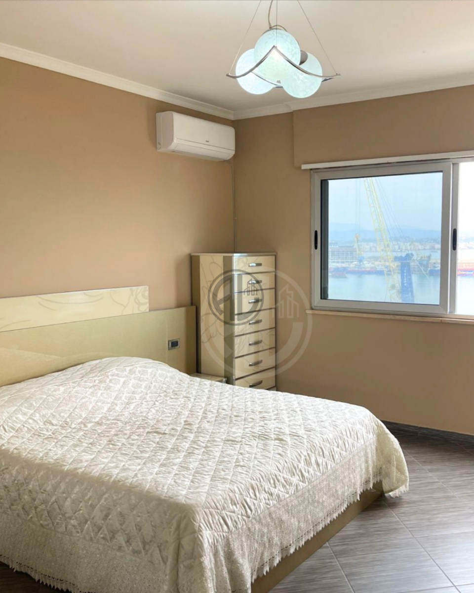 Apartment me qera 2+1+2 Rruga Portit 3