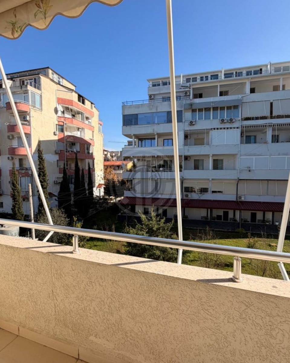 Apartament 1+1 me qera Golem