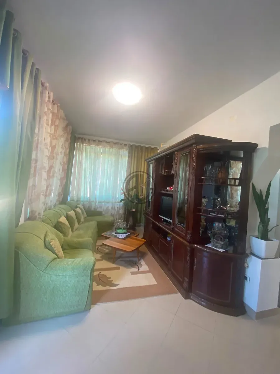 Jepet me qira shtepi private në Arapaj, Durrës, 2
