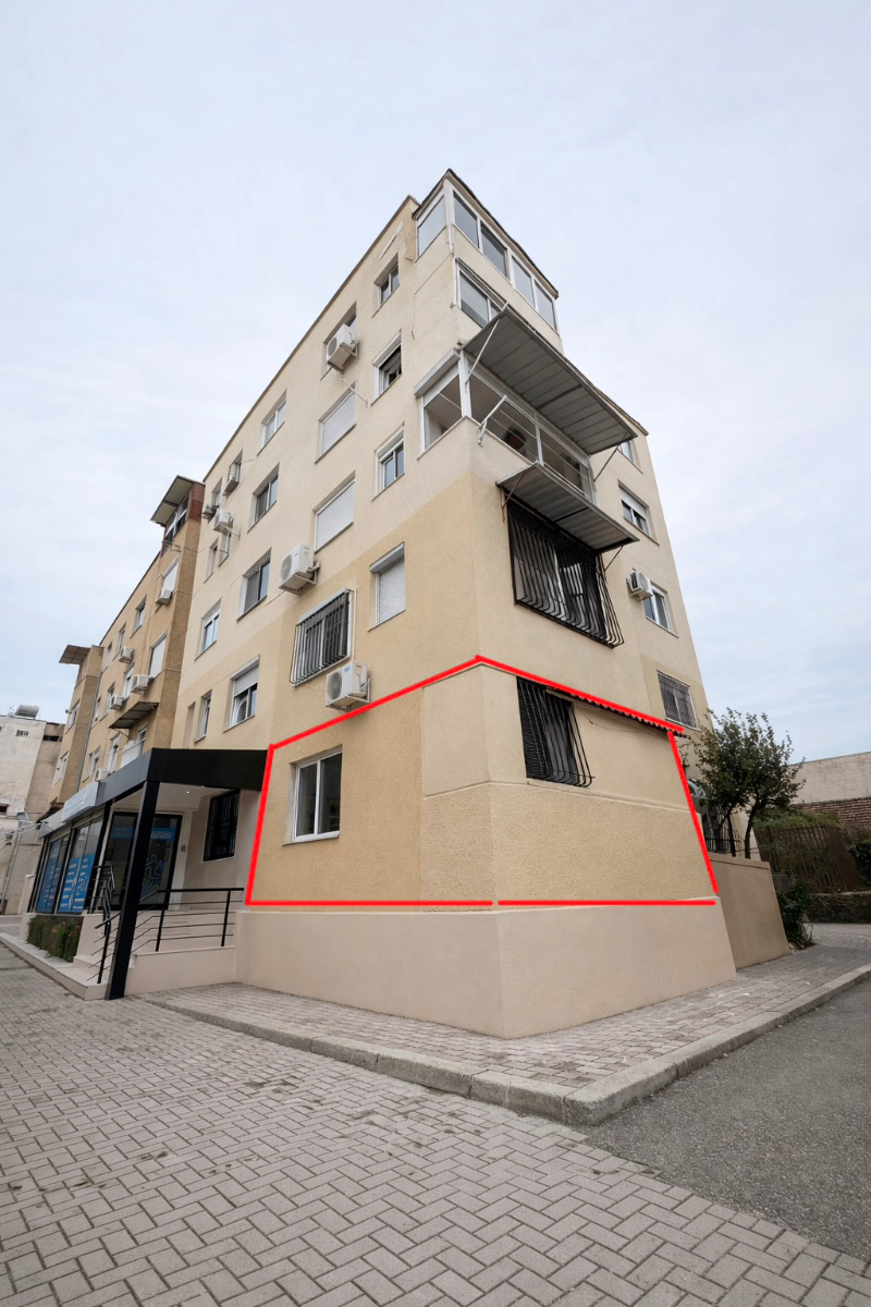 Shitet Apartament / Ambient Biznesi – Pranë Shkollës "Naim Frasheri" 3