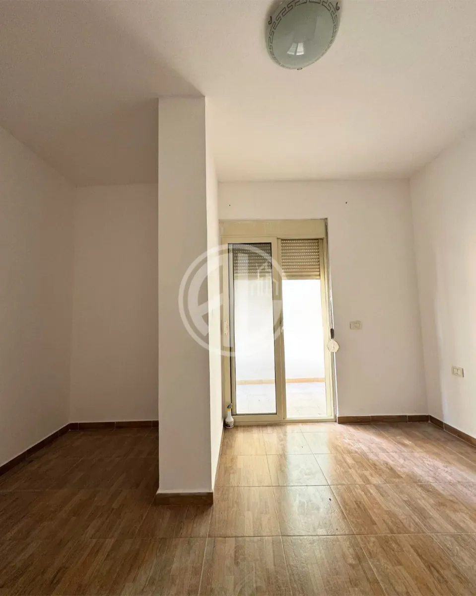 Apartament 2+1+2 prane Ish Rajonit, Durres 2