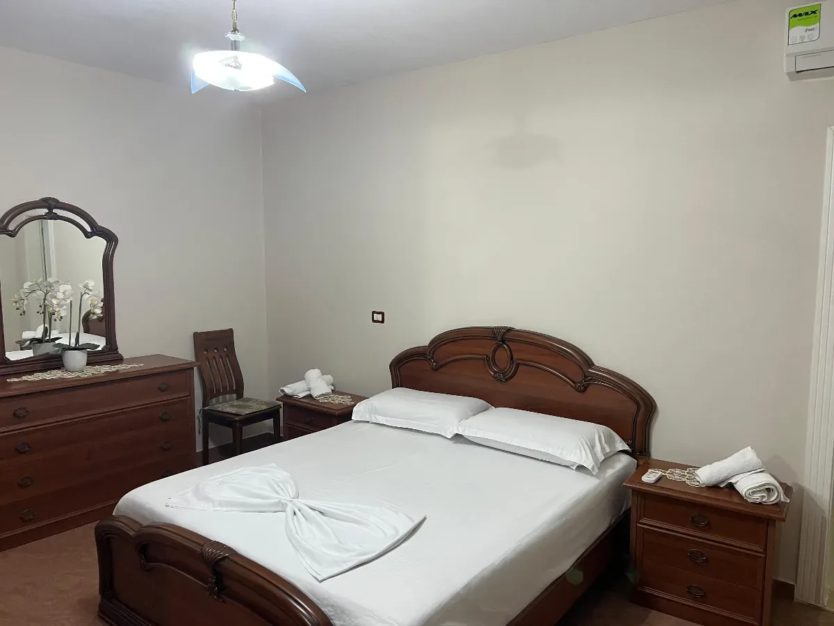 Apartament 2+1+2 me Qira –Qender Tiranë 4