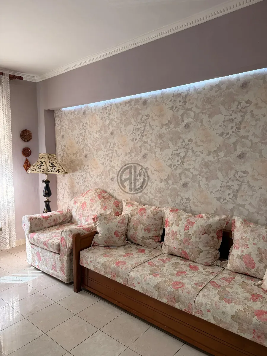 Shitet Apartament / Ambient Biznesi – Pranë Shkollës "Naim Frasheri"
