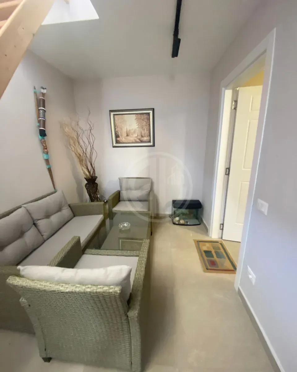Penthouse Luksoz për Shitje me Verandë Panoramike PLAZH DURRES 2