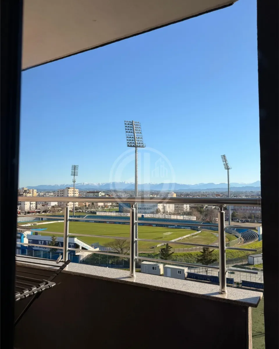 Apartament 2+1+2 tek Stadiumi, Durres 3