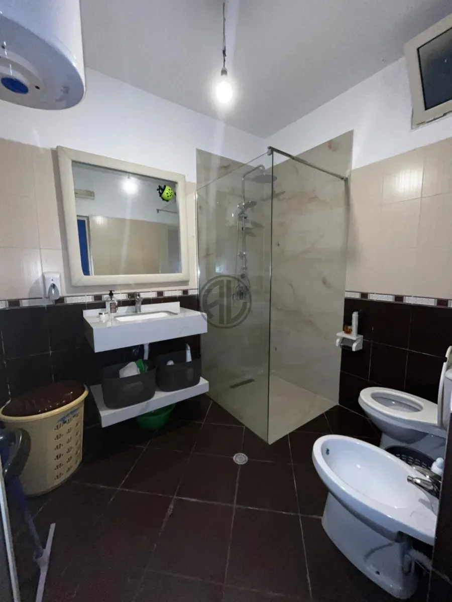 Shiten 2 Apartamente 1+1 të Mobiluara tek Shkëmbi i Kavajës 3