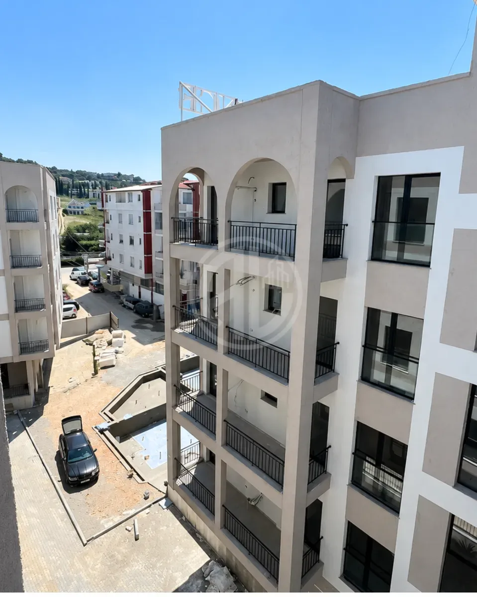 Apartament 1+1 për Shitje , pamje nga pishine – Oriental Residence