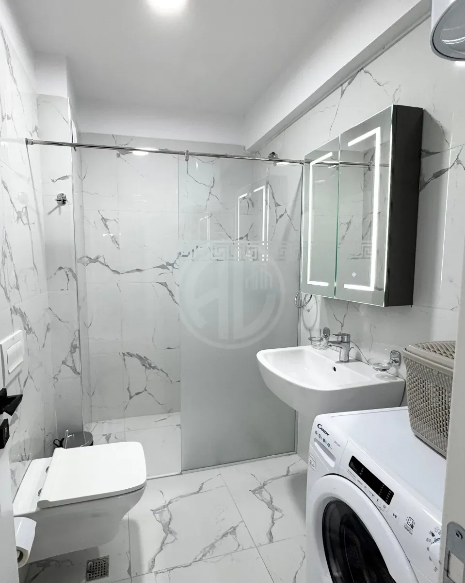 Shitet Apartament 2+1 në Golem, 3