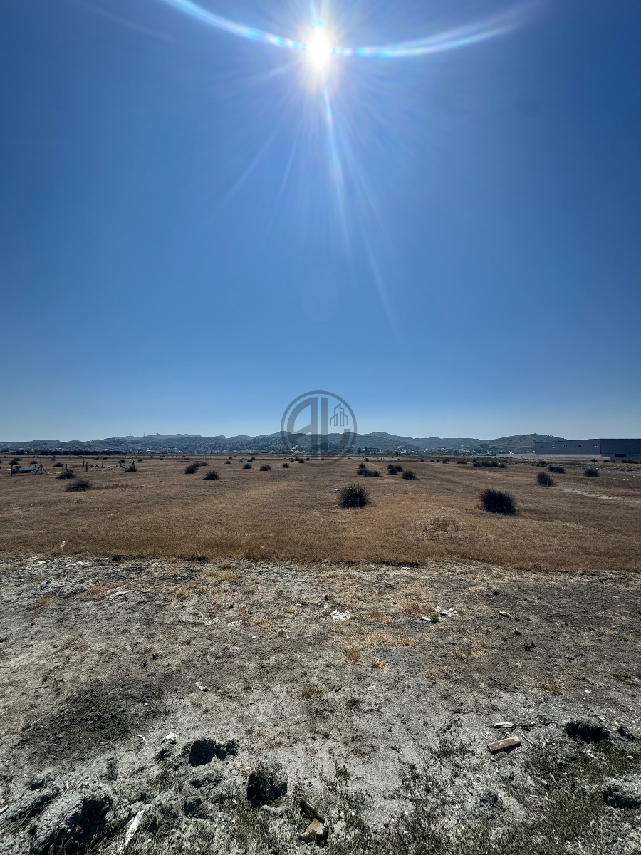 TOKË PËR SHITJE – SEKTOR RINIA, DURRËS 3