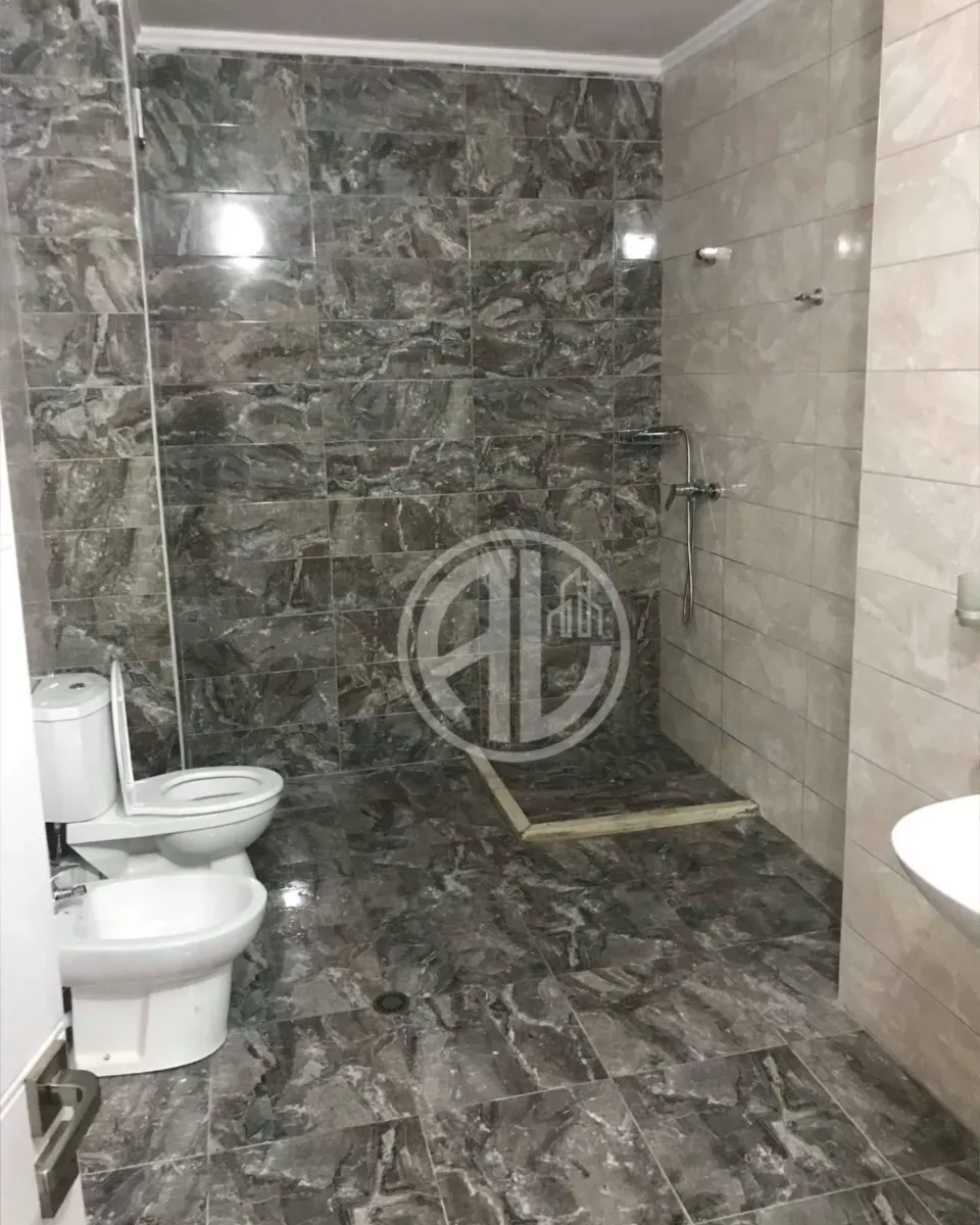 Apartament 2+1+2 në Qendër të Durrësit 4