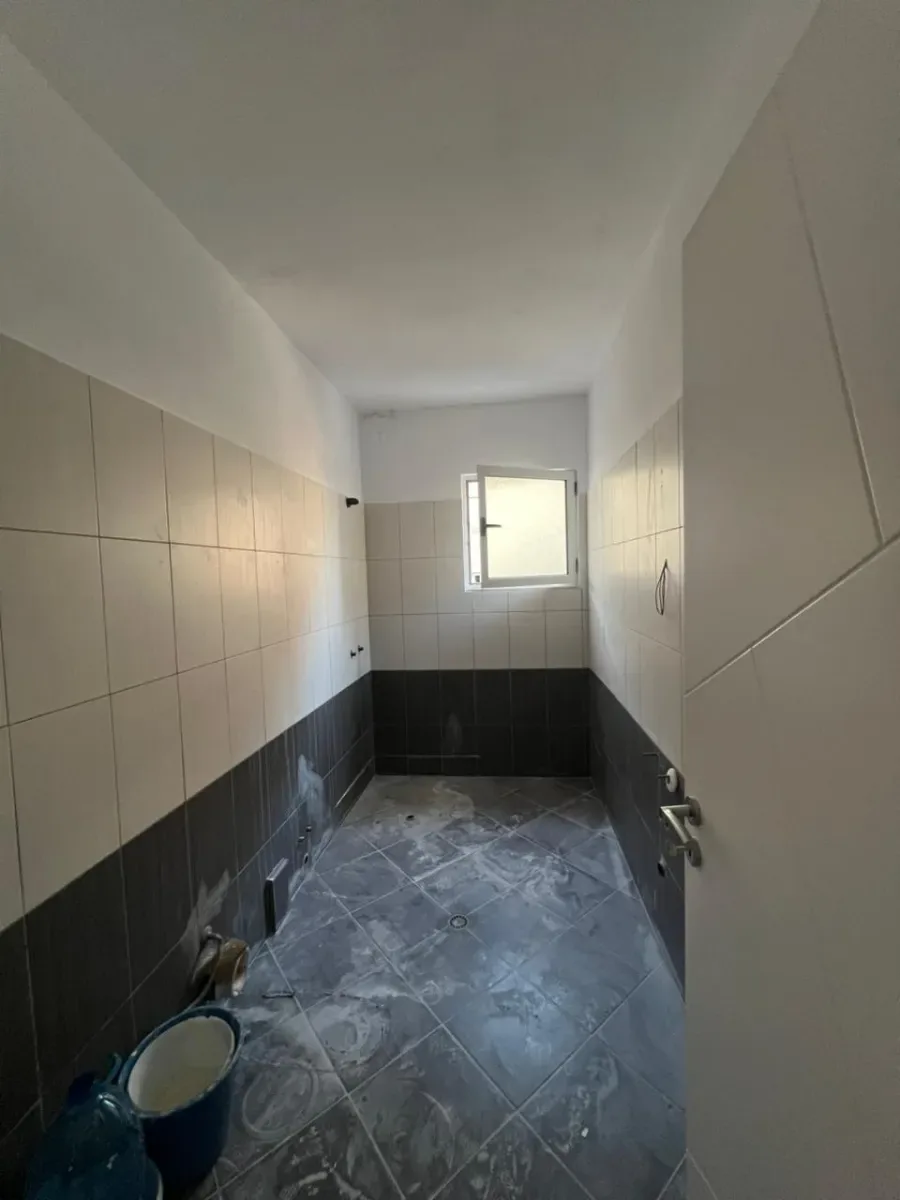 Apartament 2+1 për Shitje – Plazh, përballë Florida 3