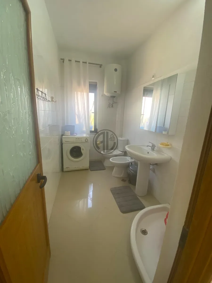 Jepet me qira shtepi private në Arapaj, Durrës, 3