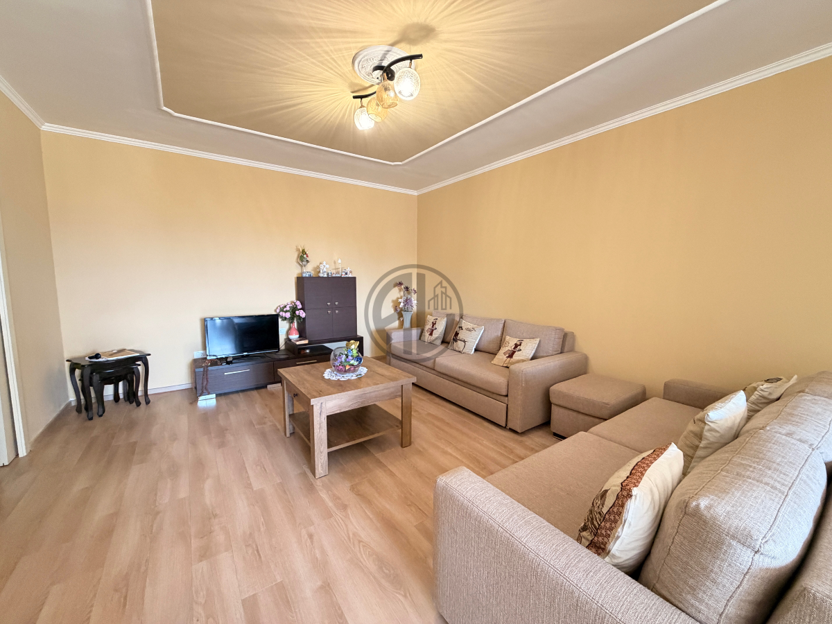 Shitet Apartament 3+1+2 - Ish Fabrika e Bukës, Durrës 2