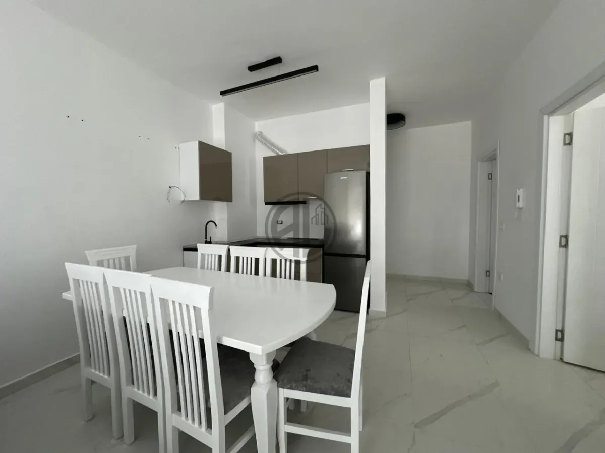Apartament 2+1 vije e pare me detin, tek Mali i Robit 3