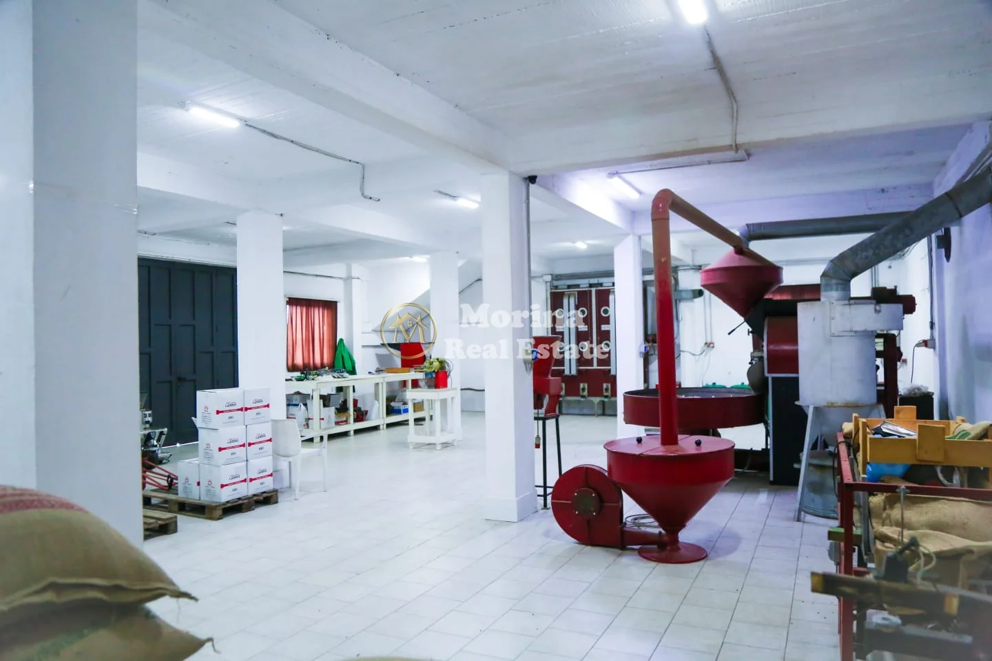 Shitje | Ambjent Biznesi | Ura e Dajlanit | 590000 €