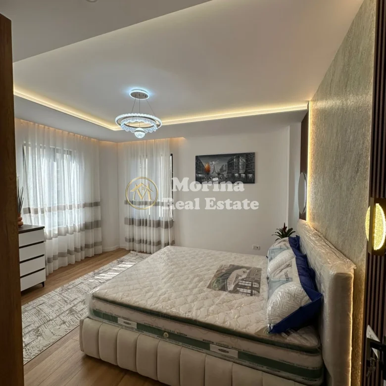Shitje | Apartament 2 + 1 | Pallati me Shigjeta | 255000 € 3