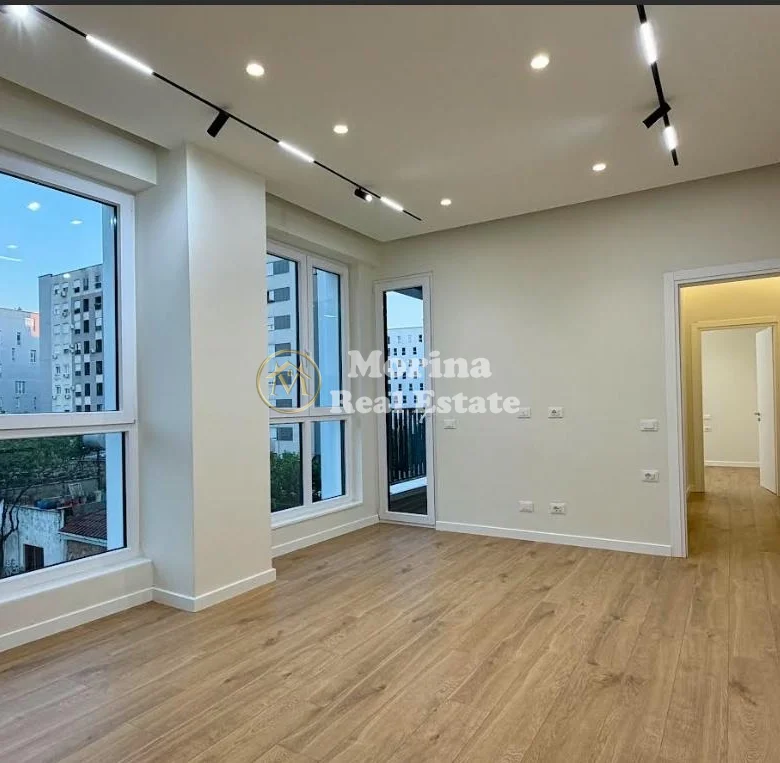 Qera | Ambjent Biznesi | Komuna e Parisit | 1000 €/muaj