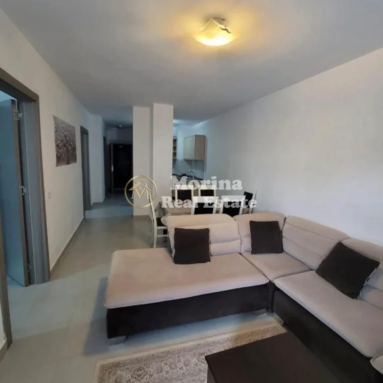 Qera | Apartament 2 + 1 | Rruga 5 Maji | 450 €/muaj