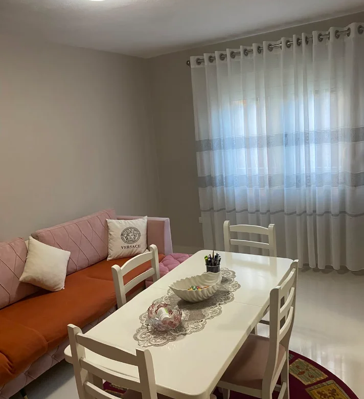 Qera | Apartament 1 + 1 | Rruga Spiro Velko,Ali Demi | 450 €/muaj 2