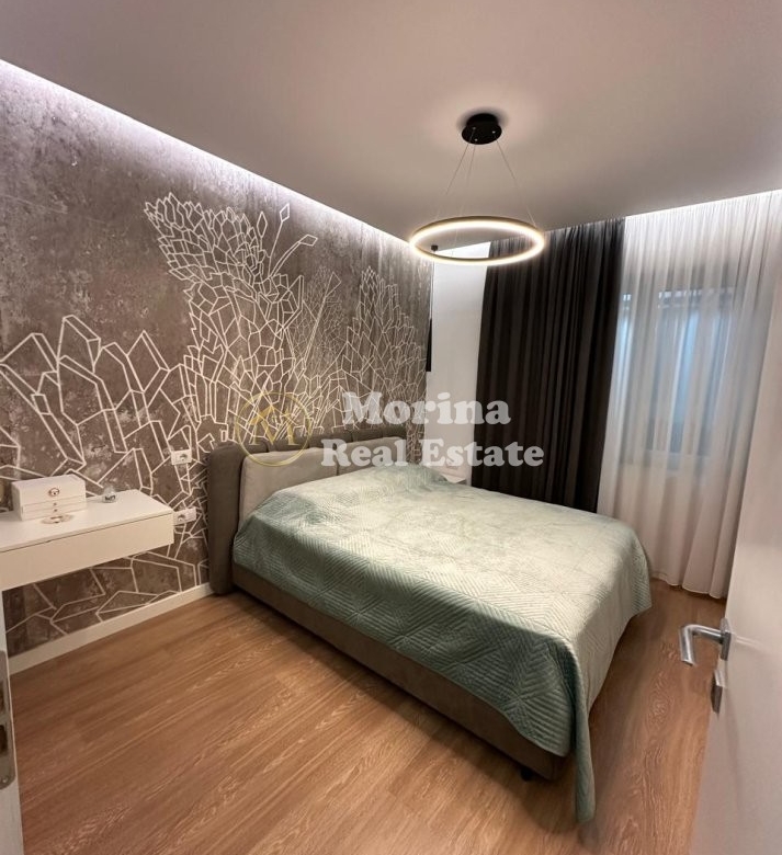 Shitje, Apartament 1+1, Rr:”5 Maji”, Cmimi 160000 Euro