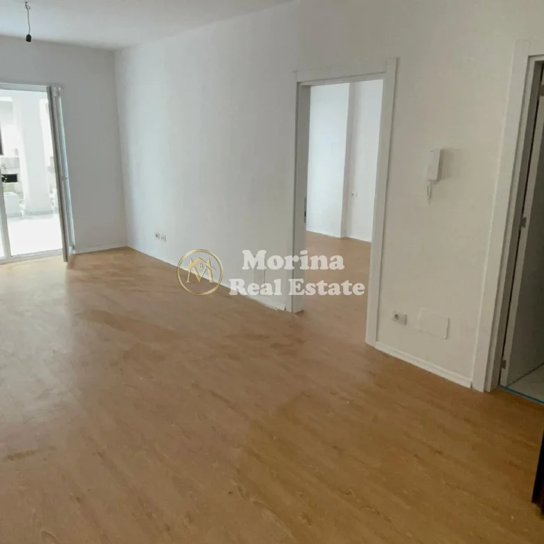 Qera | Apartament 1 + 1 | QTU (Qendra Tregtare Univers) | 400 €/muaj 2