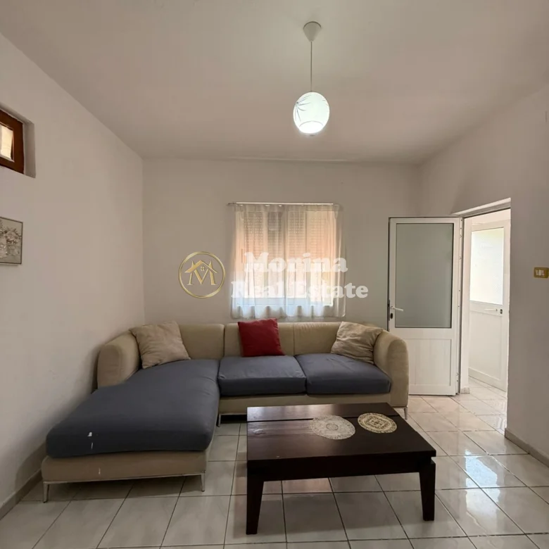 Qera | Shtëpi private 1 + 1 | Selvia | 400 €/muaj 3