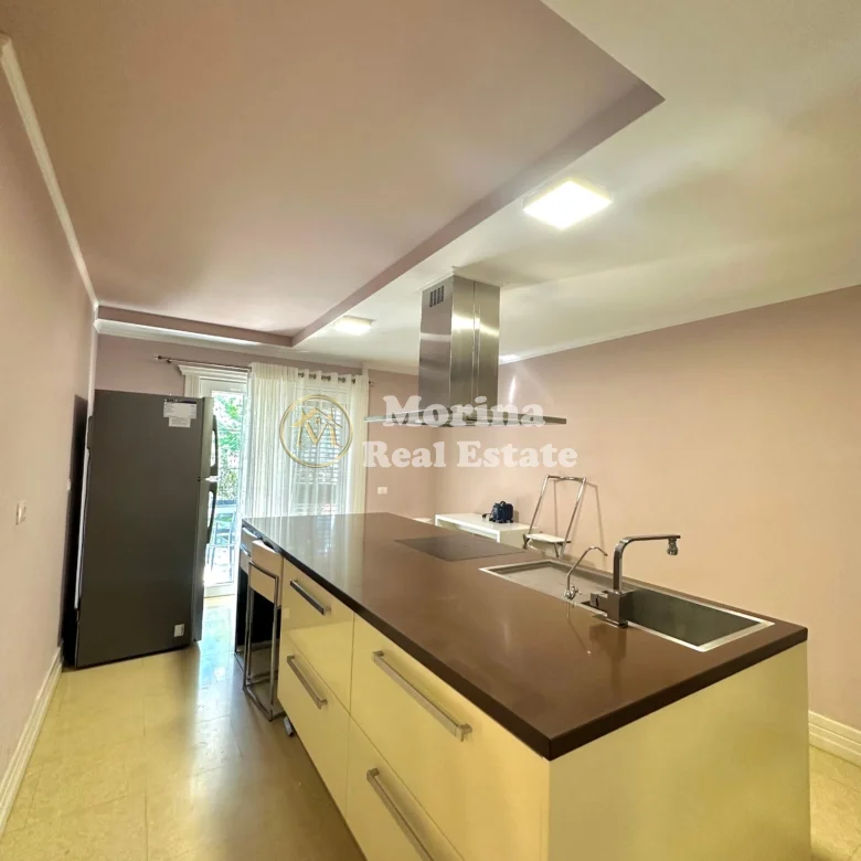 VILE ME QERA | TEG – KOMPLEKSI REZIDENCIAL GARDEN VILAS | 3500 €/muaj | I Diskutueshem.