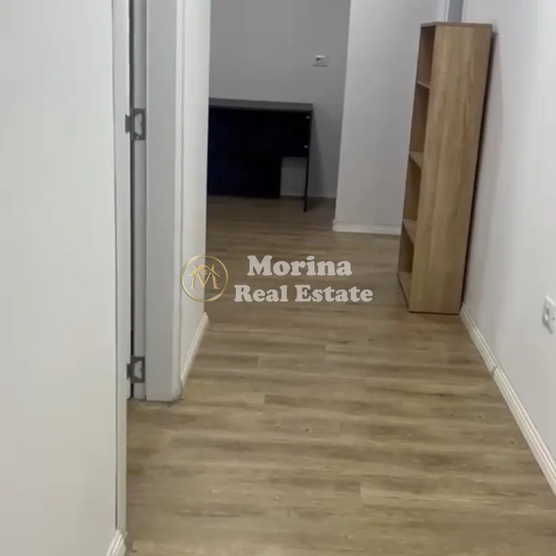 Qera | Ambjent Biznesi | Bulevardi i Ri | 600 €/muaj 3