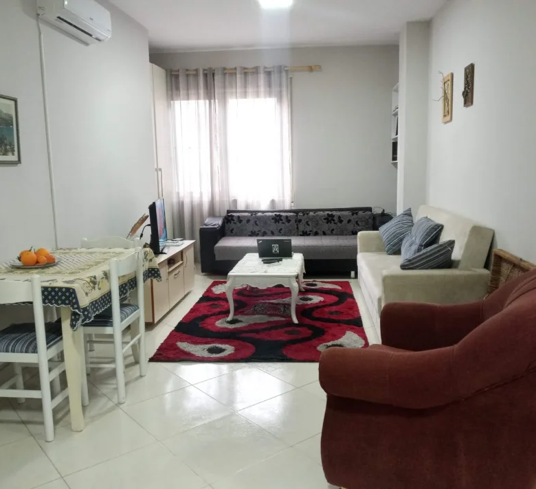 Qera | Apartament 1 + 1 | Komisariati Nr.4 | 490 €/muaj