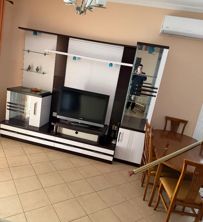 Qera | Vilë 2 + 1 | Rruga 5 Maji | 500 €/muaj 4
