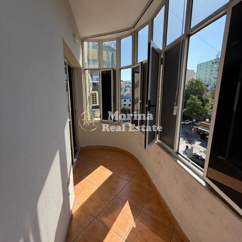 Qera | Ambjent Biznesi | Sheshi Willson | 1600 €/muaj 3
