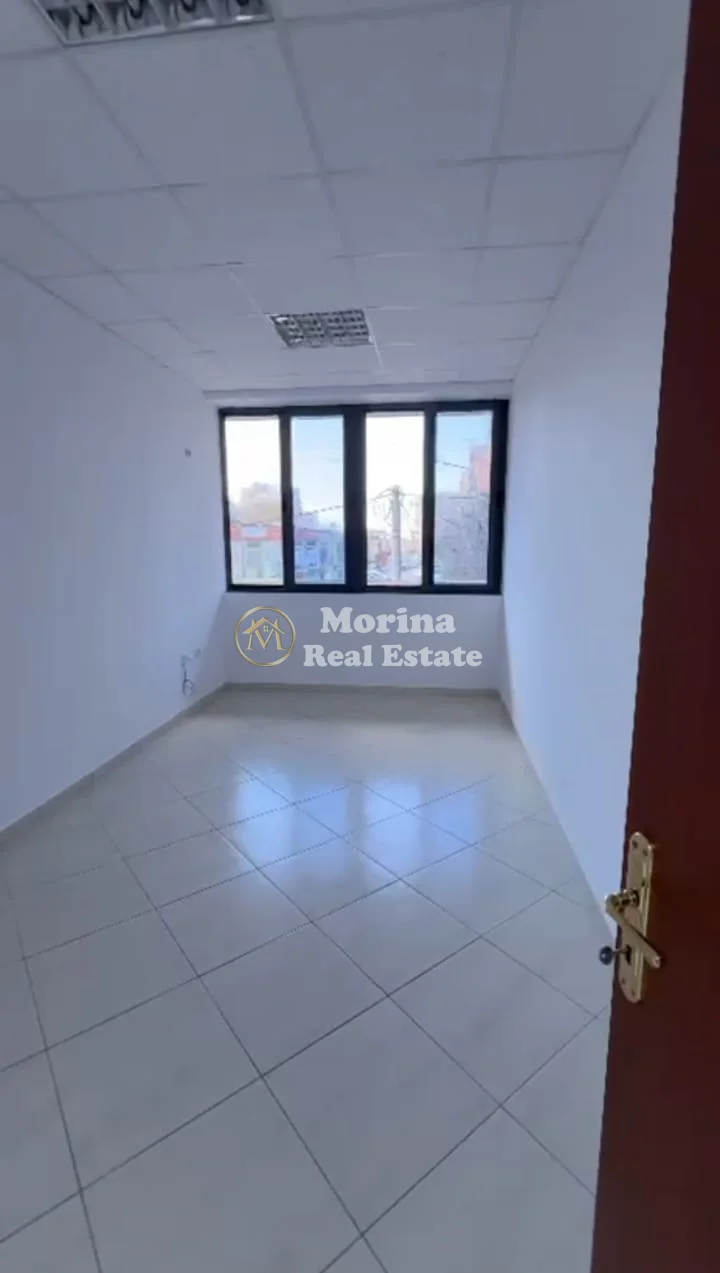 Qera | Ambjent Biznesi | Rruga Dritan Hoxha | 1500 €/muaj