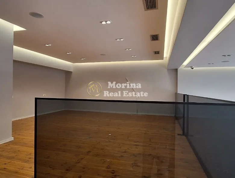 Qera | Ambjent Biznesi | Rruga 5 Maji | 1000 €/muaj i diskutueshm. 2