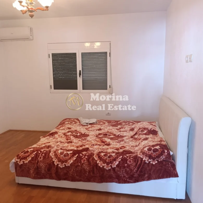 Shitje | Vilë 8 + 1 | Durrës | 630000 €