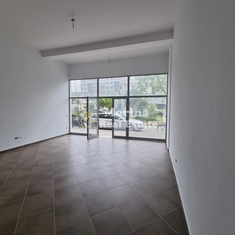 Qera | Ambjent Biznesi | Rruga Sokrat Miho | 400 €/muaj 2