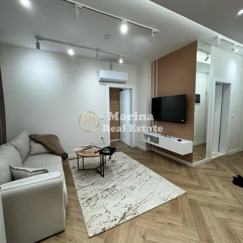 Qera | Apartament 1 + 1 | Rruga 5 Maji | 500 €/muaj