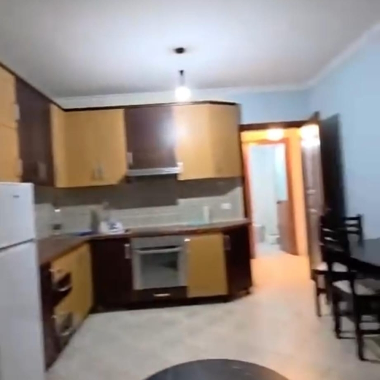 Qera | Apartament 2 + 1 | Rruga 5 Maji | 450 €/muaj 4