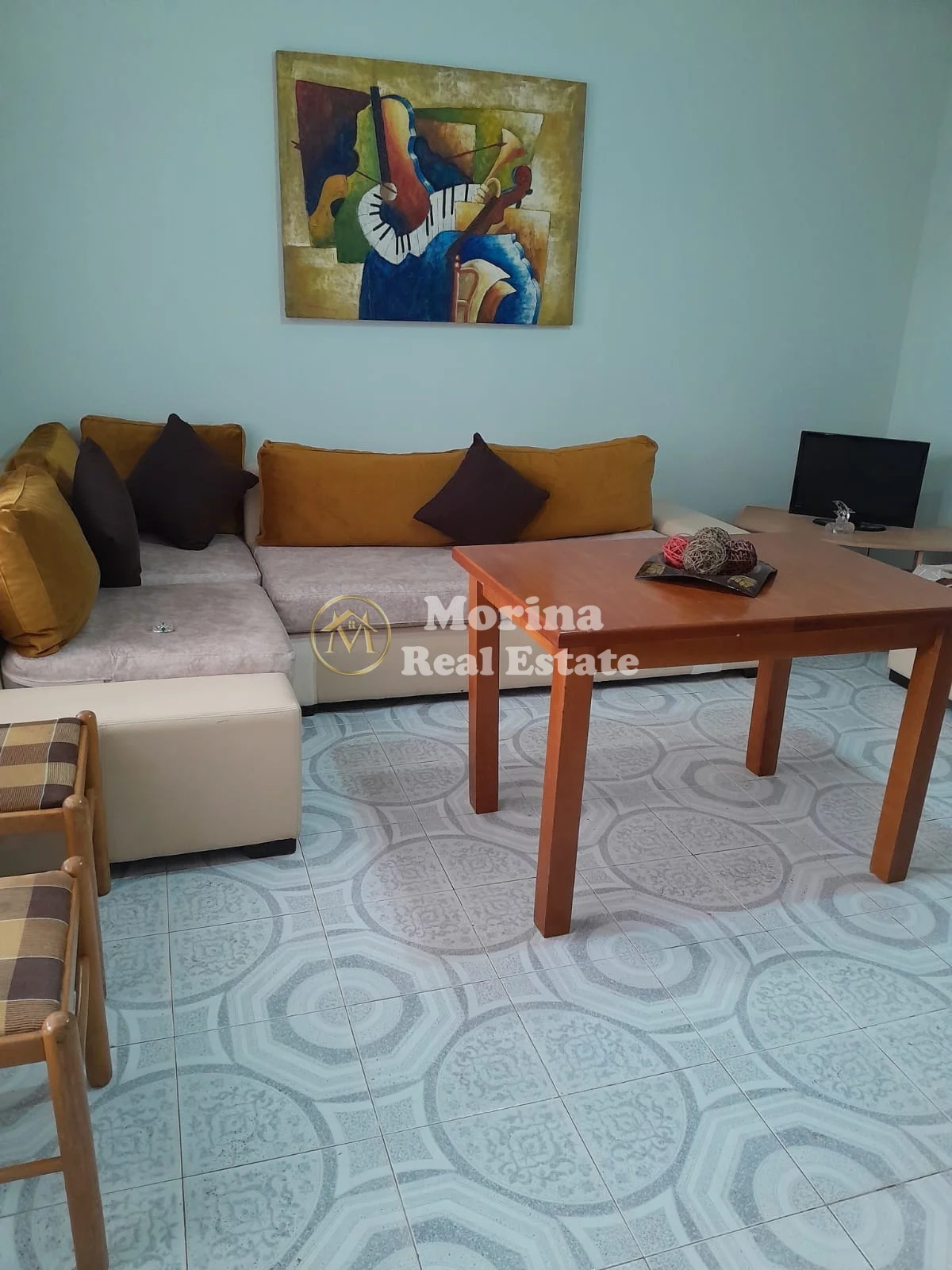 Qera | Shtëpi private 2 + 1 | Bulevardi Zogu i Parë | 600 €/muaj