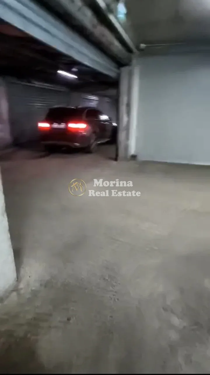 Shitje | Magazinë | Kamëz Municipality | 235000 €