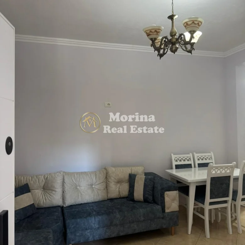 Qera | Shtëpi private 1 + 1 | Rruga Xhanfize Keko | 400 €/muaj 2