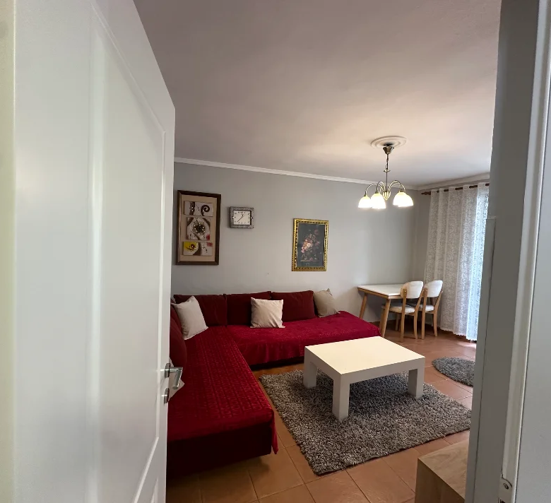 Qera | Apartament 2 + 1 | Rruga Ferit Xhajko | 500 €/muaj 3