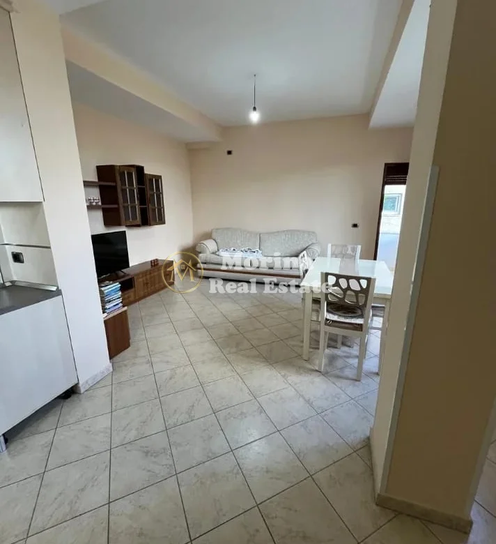 Qera | Vilë 2 + 1 | Kodra E. Priftit | 450 €/muaj 2