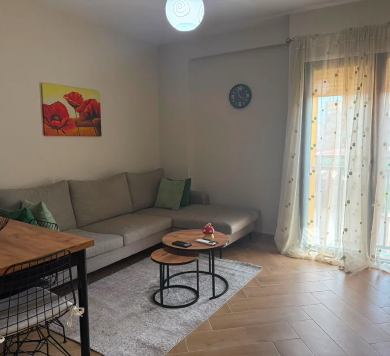 Qera | Apartament 1 + 1+Post Parkimi | Rruga e Elbasanit | 650 €/muaj 4