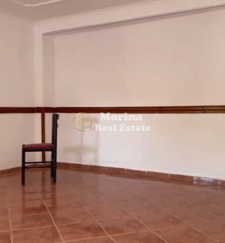 Qera | Ambjent Biznesi | Kombinat | 400 €/muaj 4
