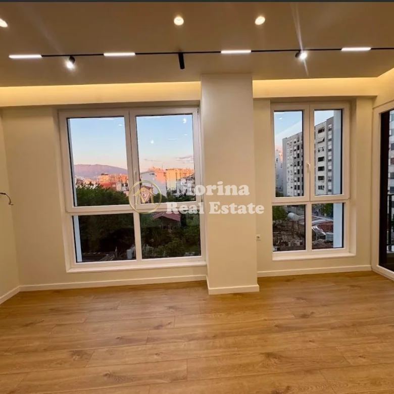 Qera | Ambjent Biznesi | Komuna e Parisit | 1000 €/muaj 2