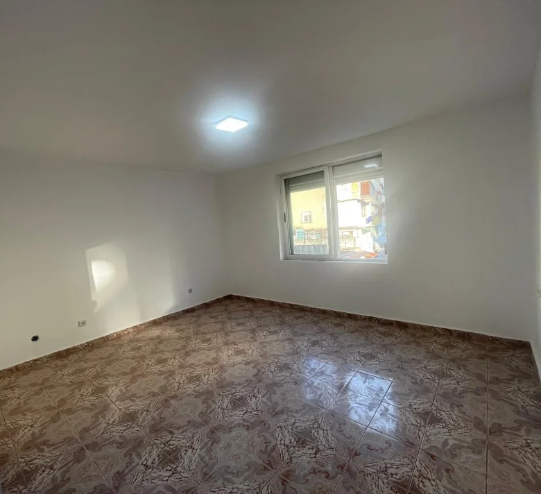 Qera | Apartament 2 + 1 | Rruga Ferit Xhajko | 500 €/muaj 4