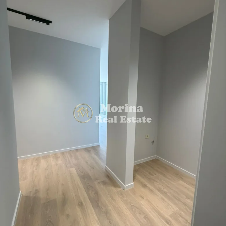 Qera | Ambjent Biznesi | Rruga Mine Peza, Golden Tower Residence| 800 €/muaj. 4