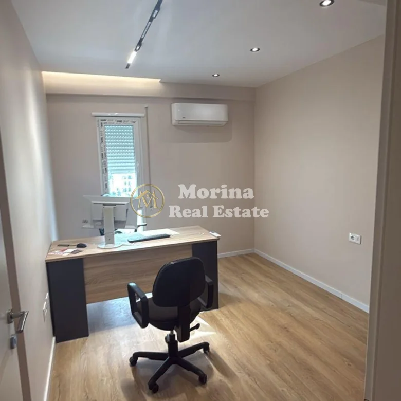 Qera | Ambjent Biznesi | Ish Sheshi Shqiponja | 700 €/muaj