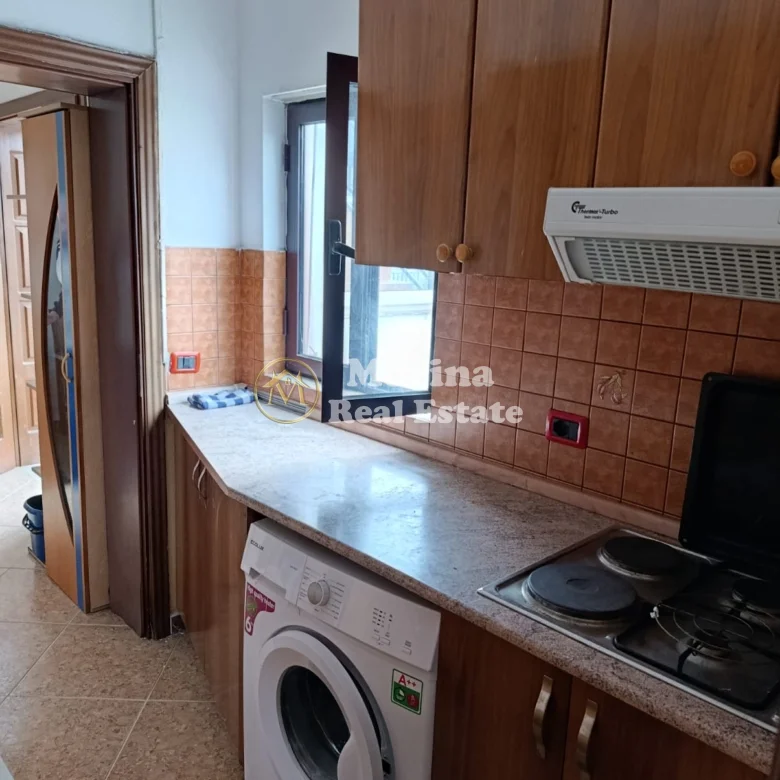 Qera | Shtëpi private 2 + 1 | Rruga Selaudin Zorba,Qsut| 400 €/muaj 3