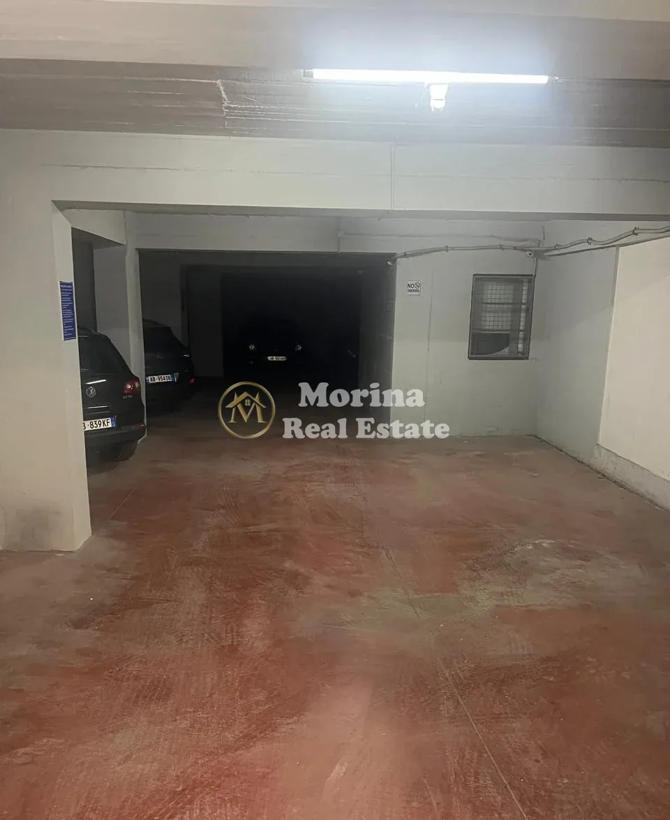 Shitje | 10 Garazhde | Astir | 210000 €